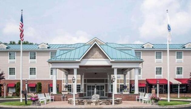 Foto de Hotel Comfort Inn &amp; Suites Sturbridge-Brimfield