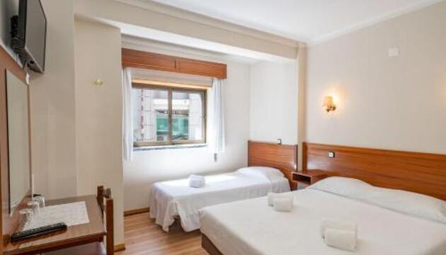 Photo – Hostel Santa Barbara by Umbral