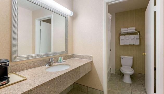 Foto de Hotel Quality Inn &amp; Suites Oceanside Near Camp Pendleton