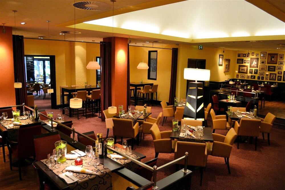 Hotel Courtyard by Marriott Düsseldorf Seestern, Düsseldorf. Desde 90 ...