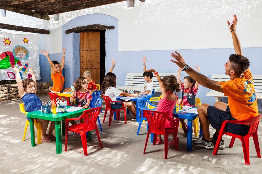Foto de los servicios de Invisa Hotel Club Cala Blanca