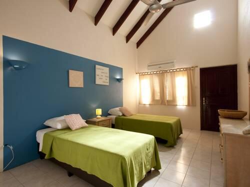 Room – Ocean View Villas