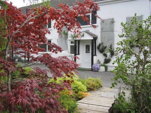 Exterior – Cwmbach Guest House
