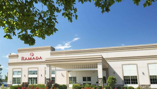 Photo – Hotel Ramada by Wyndham Trenton