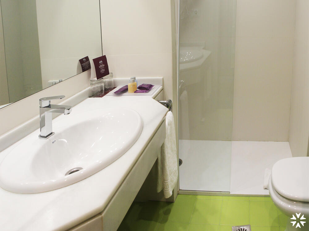 Foto del baño de Hotel Macià Granada Five Senses Rooms &amp;amp; Suites