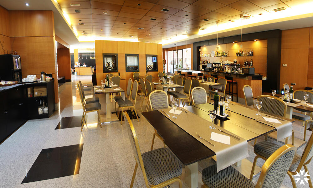 Foto de restauración de Hotel Sercotel Gran Fama