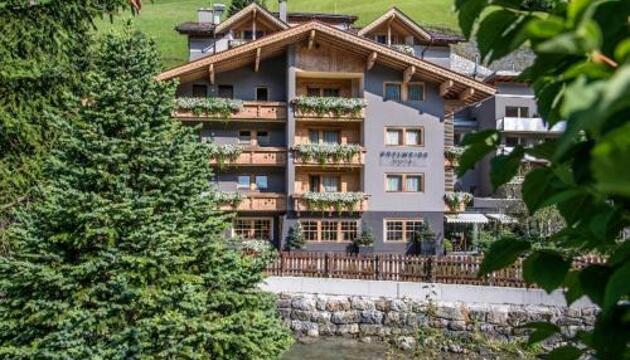 Photo – Hotel Edelweiss