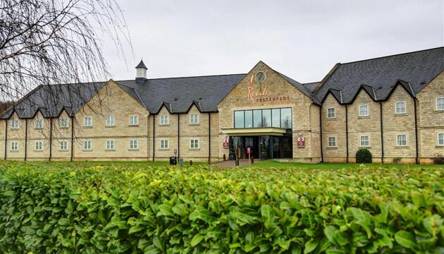 Photo – Best Western Plus Pastures Hotel