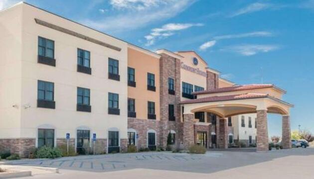 Photo – Hotel Comfort Suites Roswell