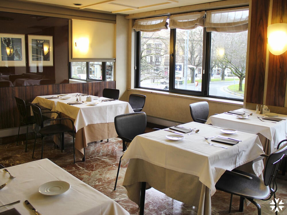 Foto de restauración de Hotel Tres Reyes Pamplona