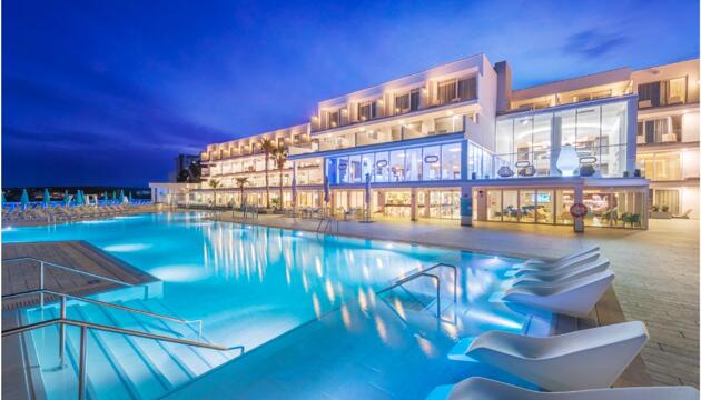 Foto de Hotel y Apartamentos TRH Torrenova