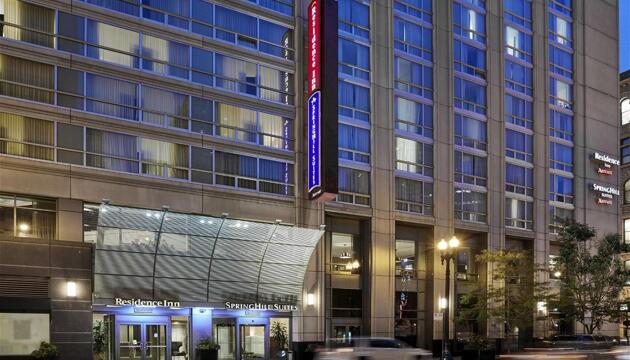 Photo – Hotel SpringHill Suites Chicago Downtown/River North