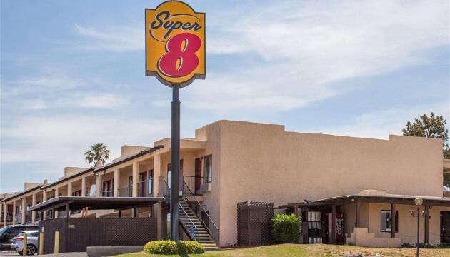 Foto de Hotel Super 8 by Wyndham Barstow