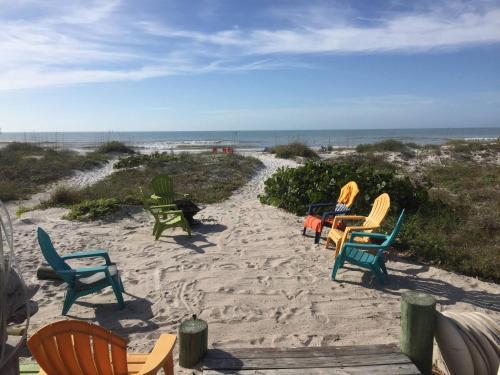 Apartamentos Sun N Fun Beachfront Vacation Rentals, Clearwater Beach -  Reserving.com