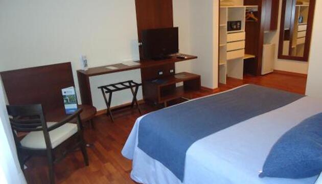 Foto de Puerto Amarras Hotel &amp; Suites