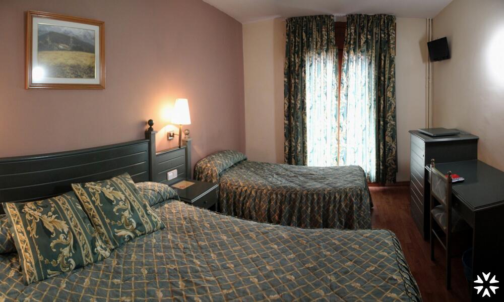 Foto de una habitación de Hotel Sant Jordi by ALEGRIA