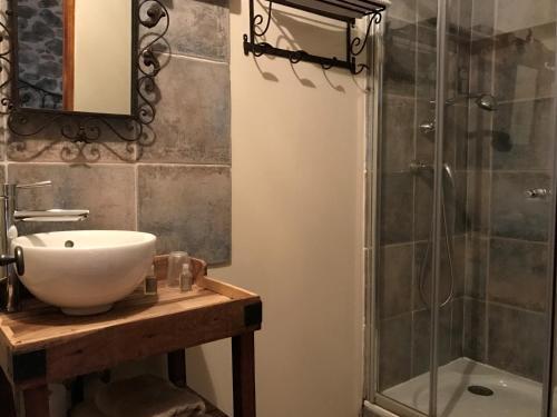 Foto de una habitación de Bed-and-Breakfast La Clé des Bois