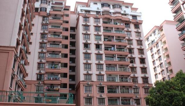 Photo – Marina Court niza