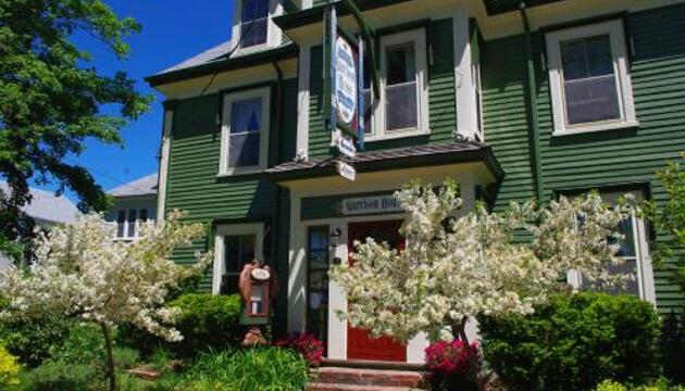 Photo – Bed-and-Breakfast The Garrison House Inn