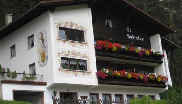 Photo – Vacation Rentals St. Hubertus