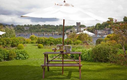 The Lakeside Hotel & Leisure Centre, Killaloe - Central de Reservas
