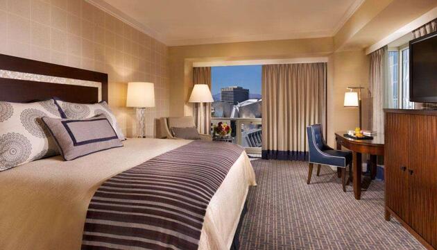Foto de Omni Los Angeles Hotel at California Plaza