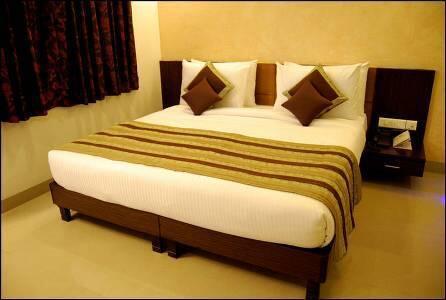 Hotel La Wisteria, New Delhi - Reserving