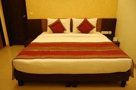 Hotel La Wisteria, New Delhi - Reserving