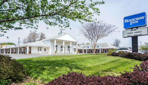 Photo – Hotel Rodeway Inn Fairfax