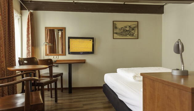 Photo – A-Train Hotel