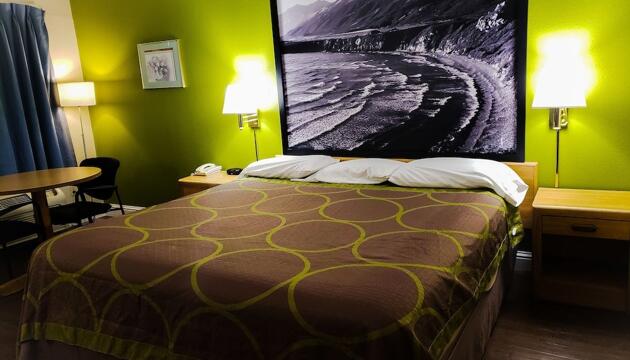 Photo – Hotel Super 8 by Wyndham Auburn