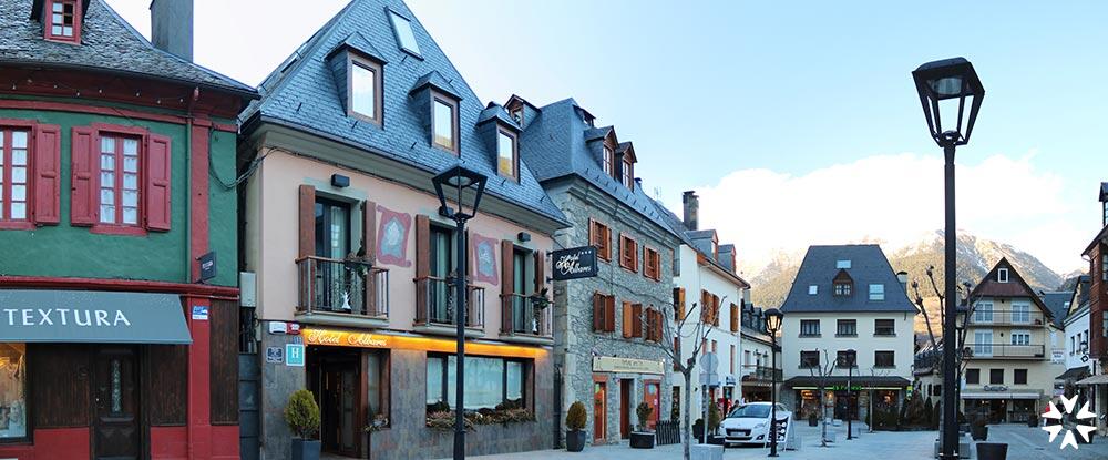 Foto del exterior de Hotel Albares