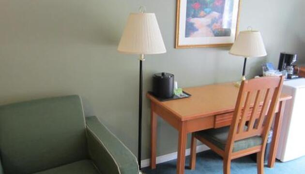 Photo – Hotel Wells Gray Inn