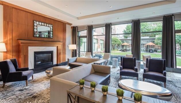 Foto de Hotel Courtyard by Marriott Boston Brookline