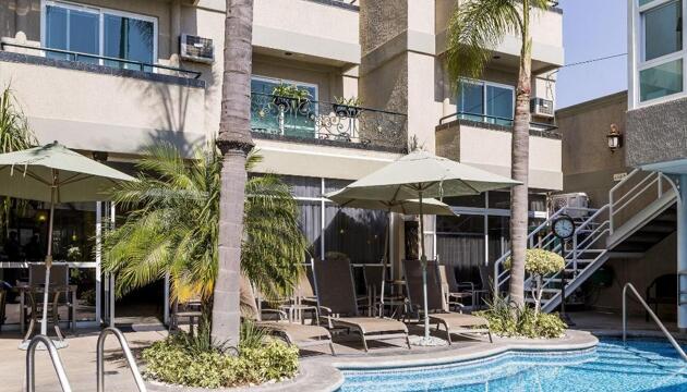 Foto de Hotel &amp; Suites Aliana