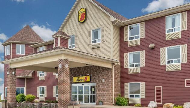Photo – Hotel Super 8 by Wyndham Windsor NS