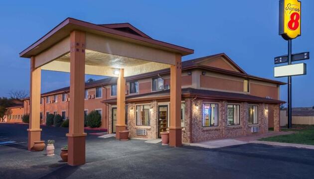 Photo – Hotel Super 8 by Wyndham Tucumcari