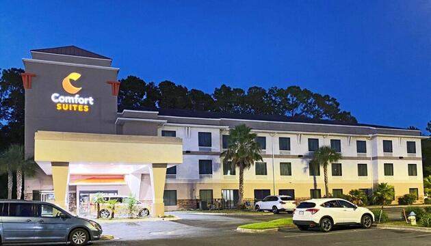 Photo – Hotel Comfort Suites Kings Bay Naval Base Area