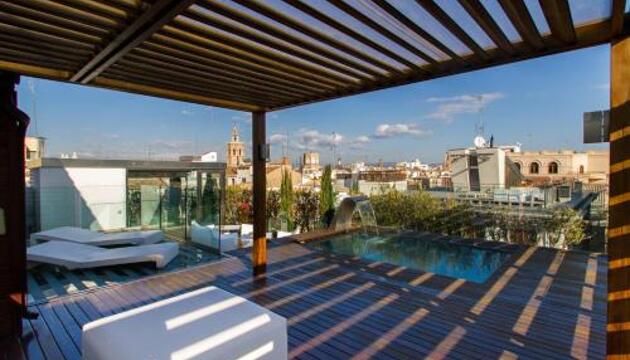 Photo – Vacation Rentals Stay Alma Palace