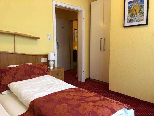 Foto de una habitación de Hotel Pension Villa Holstein