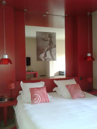 Room – Hotel Auberge La Fenière
