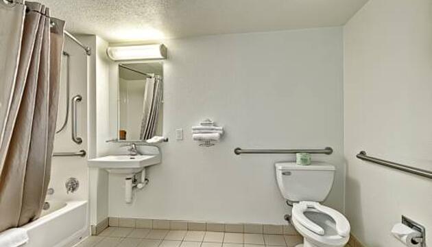 Photo – Motel 6-Glenview, IL - Chicago North