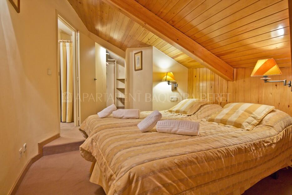 Foto de una habitación de Apartamentos Marmotas. Edif. Mauberme
