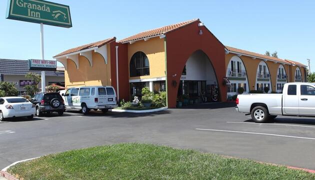 Photo – Hotel Granada Inn