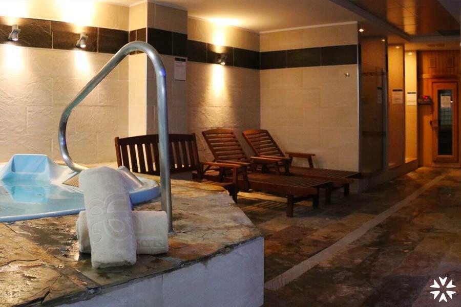 AR Roca Esmeralda & Spa Hotel, Calpe. Desde 71.05€ AR Roca Esmeralda & Spa Hotel, Calpe. Desde 71.05€
