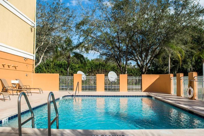 Foto de los servicios de Hotel Comfort Inn Fort Myers Northeast