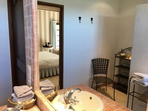 Foto del baño de Villa Mas St Jean B&amp;amp;B