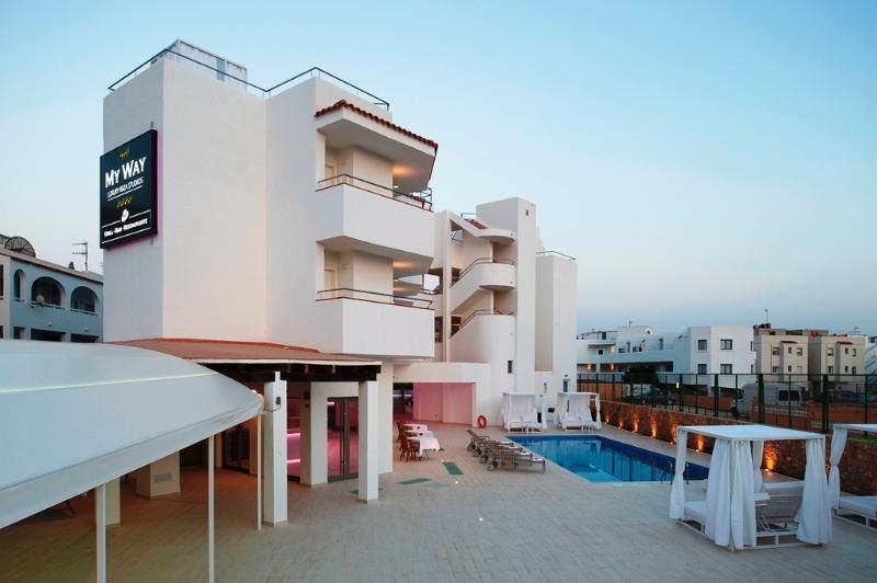 Apartamentos My Way Luxury Ibiza Studio - AB Group, Playa de en Bossa - Centraldereservas.com