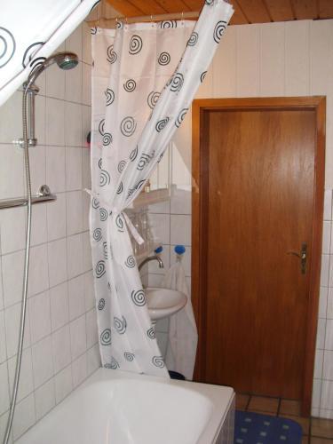 Foto del baño de Apartamentos Ferienwohnung Langelsheim