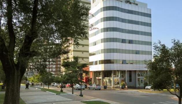 Foto de Aparthotel Plaza Suites Campana